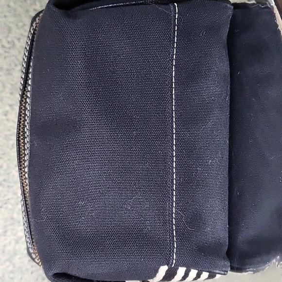 SIZE: approx 5 x 5.5 x 3.5" - Picture 2 of 13